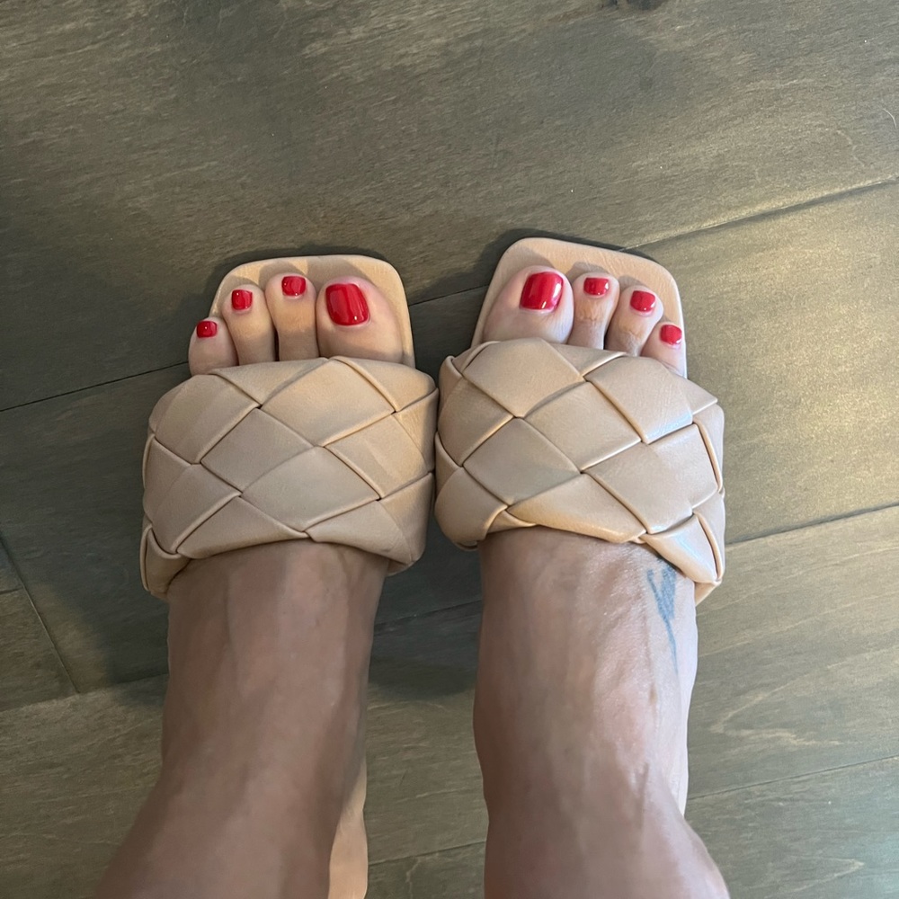 Billing Sandro Heels View 3